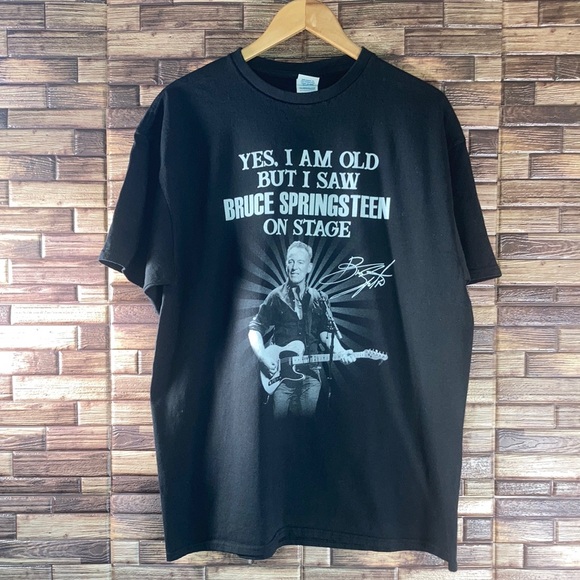 Unisex EUC XL Delta Black “Yes I’m Old …Bruce Springsteen” Shirt - Picture 1 of 7